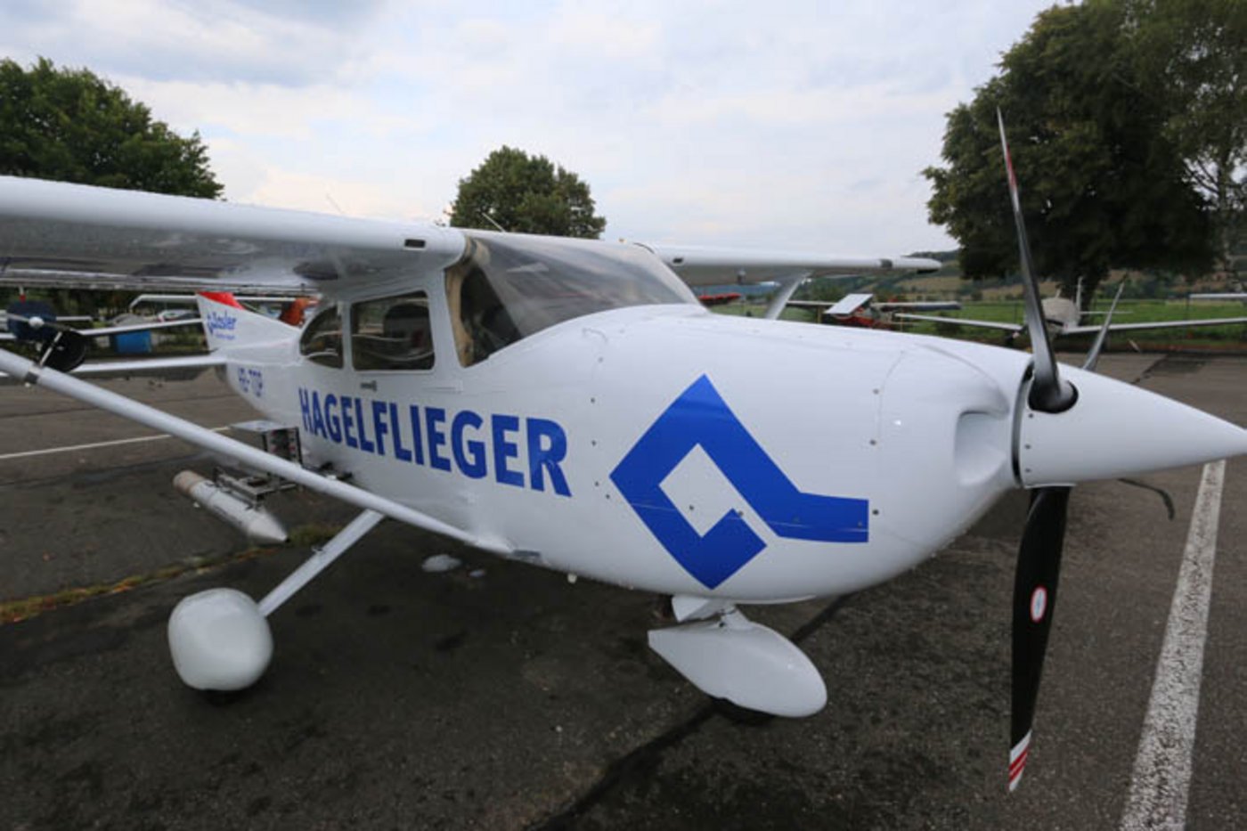 Der Hagelflieger der Baloise-Versicherung. (Bild Baloise)