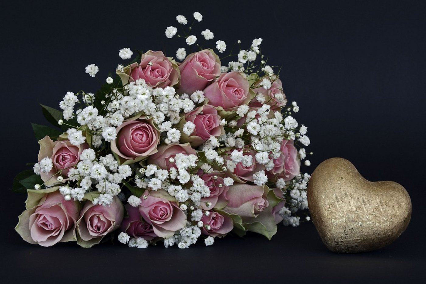 Zum Valentinstag haben  Rosensträusse wieder Hochkonjunktur. (Bild Pixabay)